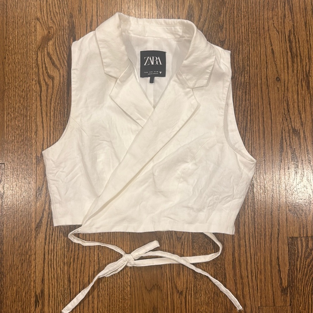 Zara white Tailored linen blend wraparound vest cropped size medium